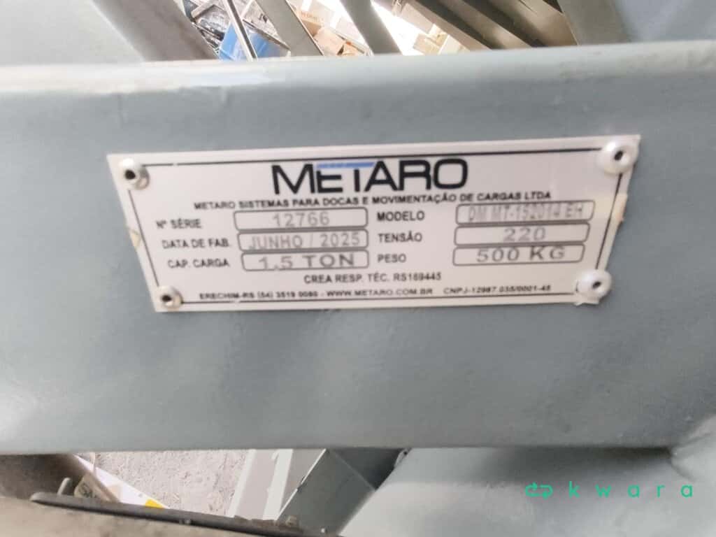 Plataforma niveladora de docas Metaro