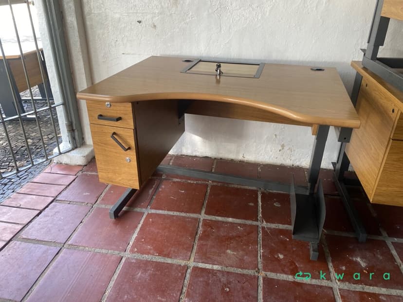 3 Mesas para escritório - foto 2