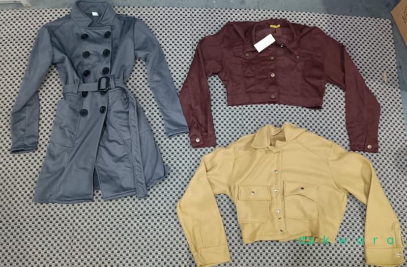 Aprox. 10 Blusas de Frio diversos  - saldo a - KO4231 - foto 4