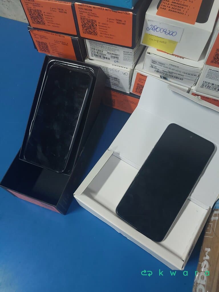 Aprox. 30 itens: Notebooks HP e Smartphones Samsung, Apple, LG e Motorola - foto 1