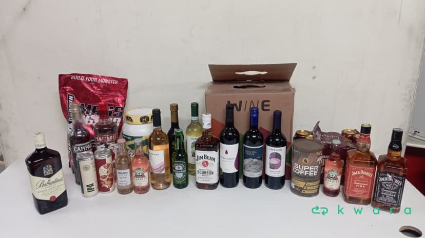 Aprox. 250 itens: Cadeirinha de Bebe, Cadeira de Escritório, Mesa, Suplementos, Whisky, Cervejas. - foto 3