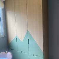 Guarda roupa com 3 portas e 3 gavetas (não inclui itens) - foto 1
