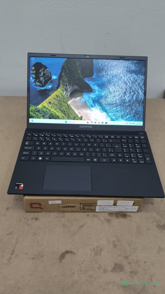 NOTEBOOK COMPAQ PRESARIO 5112 4GB 128SSD SNAPDRAGON 7C GEN 2 - foto 1