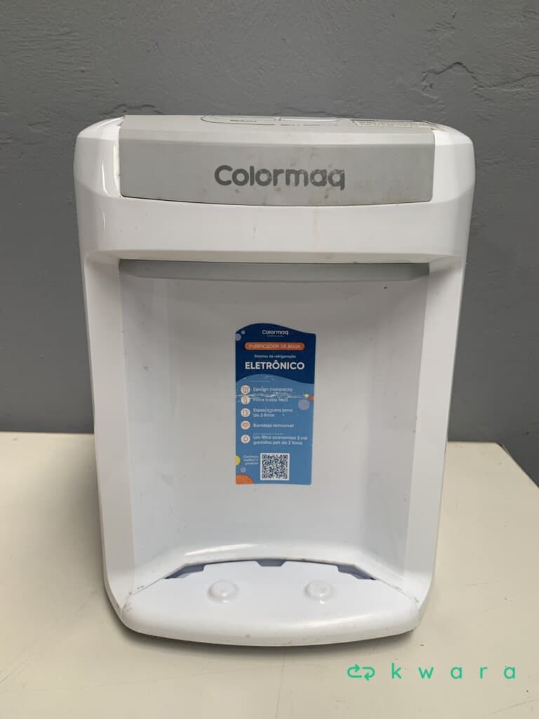 Bebedouro eletronico Polar preto e purificador de água Colormaq - foto 1