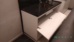 Pedra com Cuba de Inox, Torneira e Armário com 2 Portas - foto 3