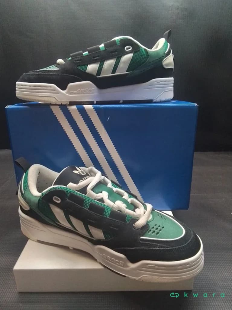 Aprox. 112 Itens - Como: Tênis New Balance, Asics, Adidas, entre outros - AVA VEN CAL 106 - foto 3