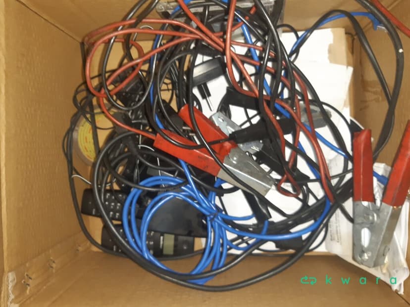 Parafusadeira Makita, Teclado, Cabo p/ Chupeta e Balança Digital - foto 3