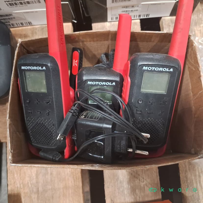 Aprox. 20 itens: Switch, calculadoras, câmeras, fonte de alimentação, carregador e rádios - foto 16