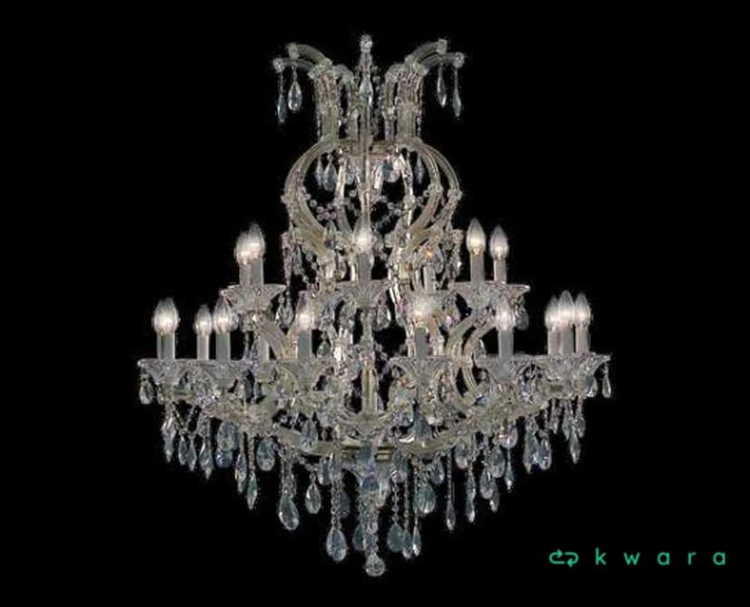 Lustre Palac C em Cristal Bohemia montado na europa com 22 lâmpadas, medindo 1.12 cm de altura por 0.95 cm de diâmetro disponível no cristal transparente. - foto 1