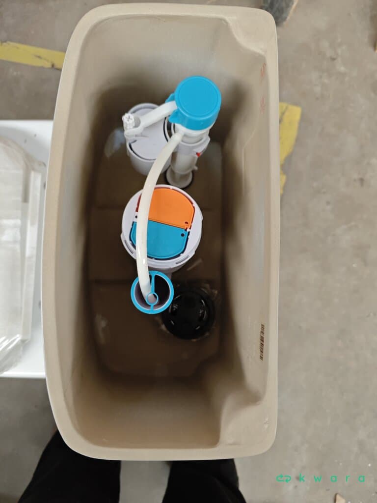 Vaso sanitário com caixa acoplada (incompleto) - foto 3
