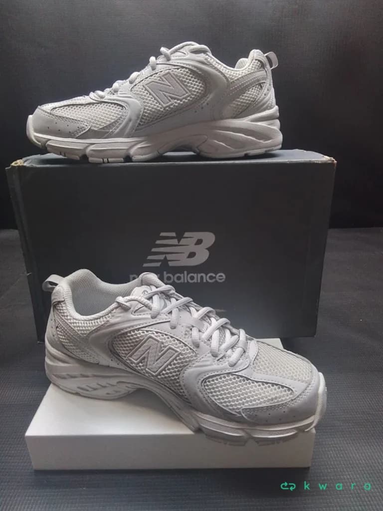 Aprox. 112 Itens - Como: Tênis New Balance, Asics, Adidas, entre outros - AVA VEN CAL 106 - foto 8