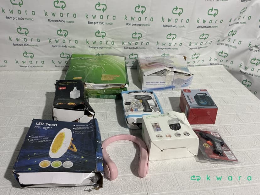 Aprox. 250 itens - Eletrônicos e livros - foto 1