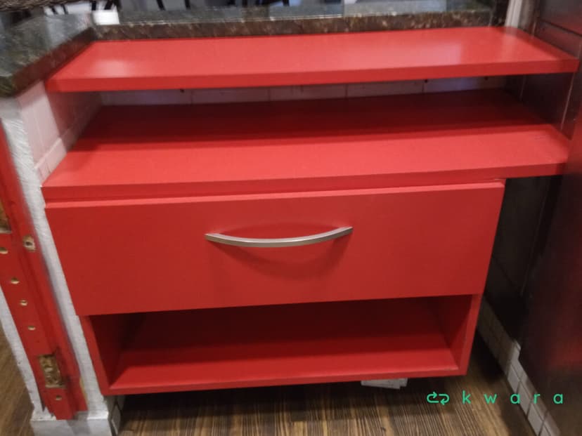 Móvel De Madeira, Pedra e Estrutura de Armário em Inox - foto 3