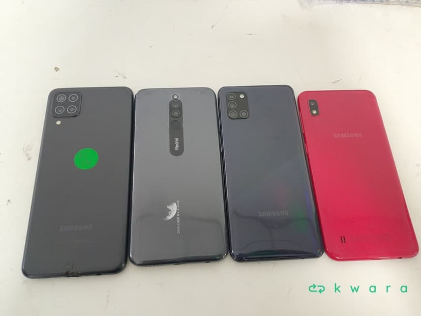 4 Celulares diversos - 3 Samsung e Redmi - foto 1