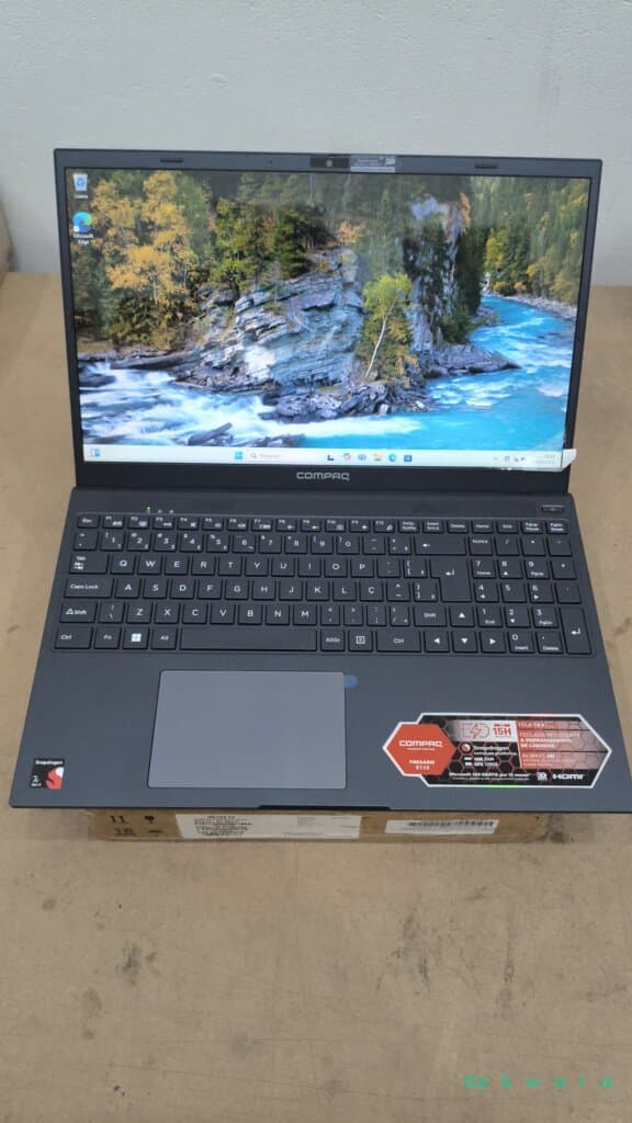 NOTEBOOK COMPAQ PRESARIO 5112 4GB 128SSD SNAPDRAGON 7C GEN 2 - foto 1