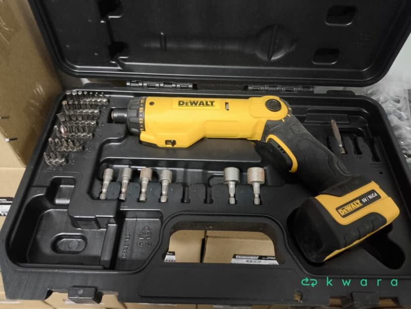 Parafusadeira Dewalt DCF060 - foto 2