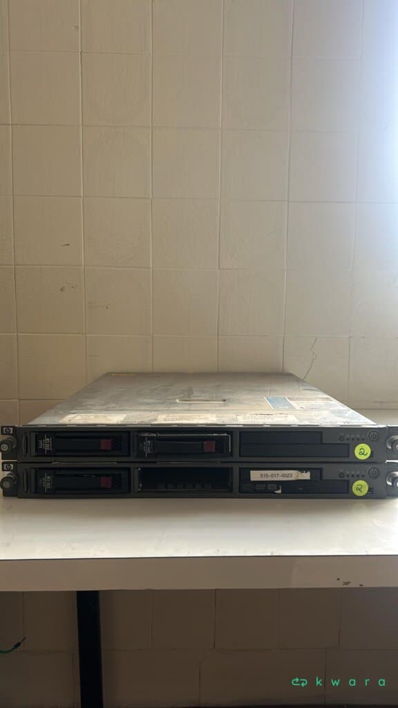 2 Servidors  PROLIANT DL320 Gen5 - foto 1