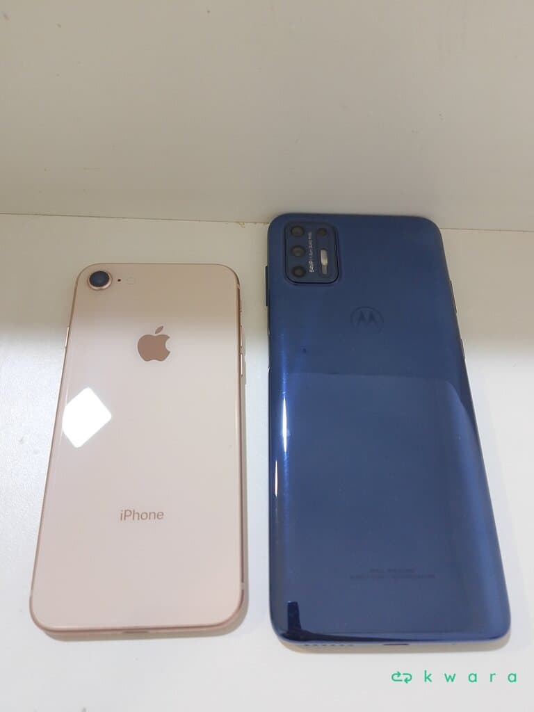 2 Celulares - Motorola G9 Plus 128GB e Iphone 8 64GB (dourado) - foto 2