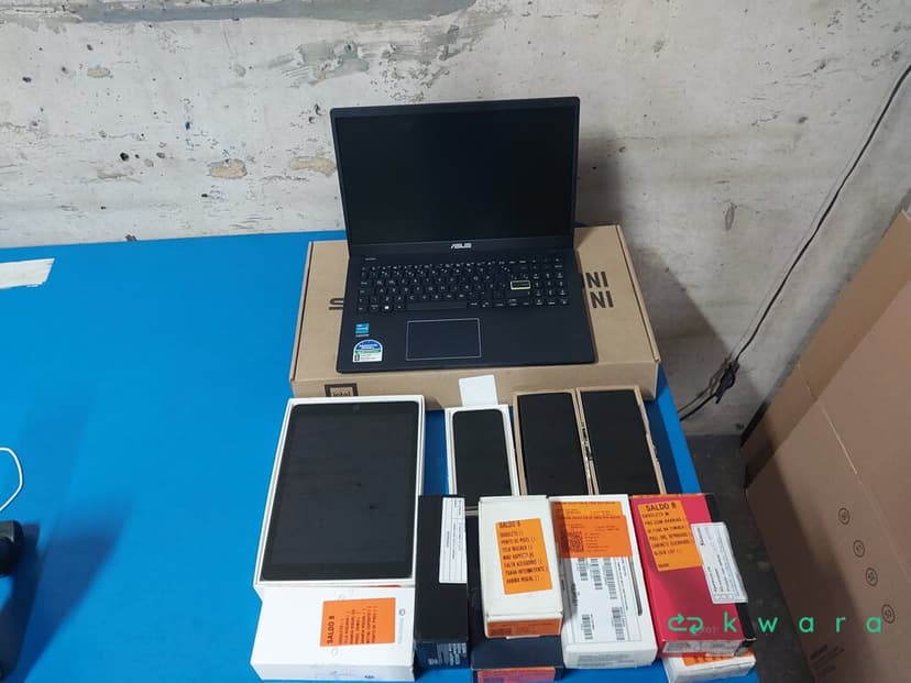 Aprox. 13 itens: Smartphones Apple e Samsung, Notebooks Asus e Tablets Demo - foto 4