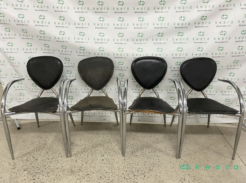 8 Cadeiras com base de metal e assento revestido (com avaria) - foto 1