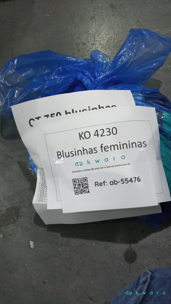 Aprox. 19 Blusinhas Femininas diversas  - saldo a - KO4230 - foto 3
