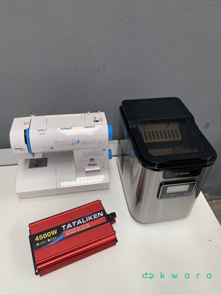Inversor de tensão, máquina de gelo portátil inox e máquina de costura reta Elgin genius plus - foto 4