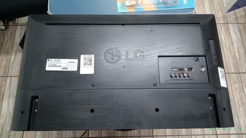 2 Televisores LED 32" HD - foto 3
