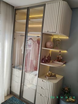 Armário com 2 Portas de Correr de Vidro - foto 1