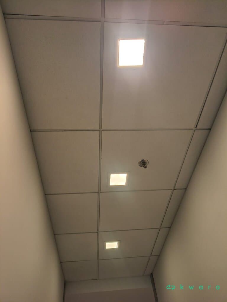 Aprox. 90 Plafons - foto 1