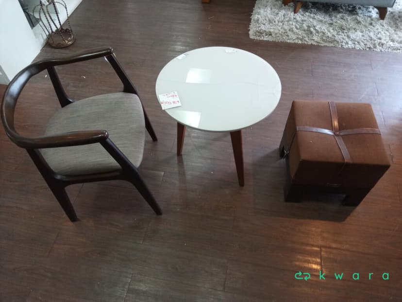 Mesa Laca, Poltrona e Puff - foto 1