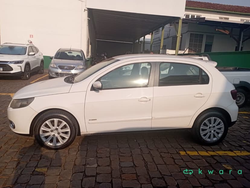 Veiculo Gol Power 1.6, Flex, Cor Branca, 4 portas, Cambio Manual - foto 3
