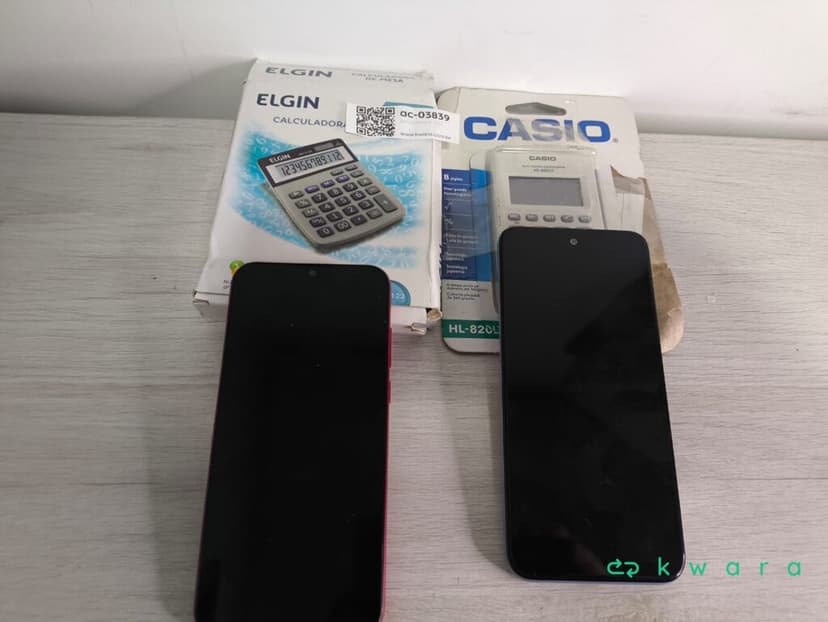4 itens: Smartphones e calculadoras - foto 1
