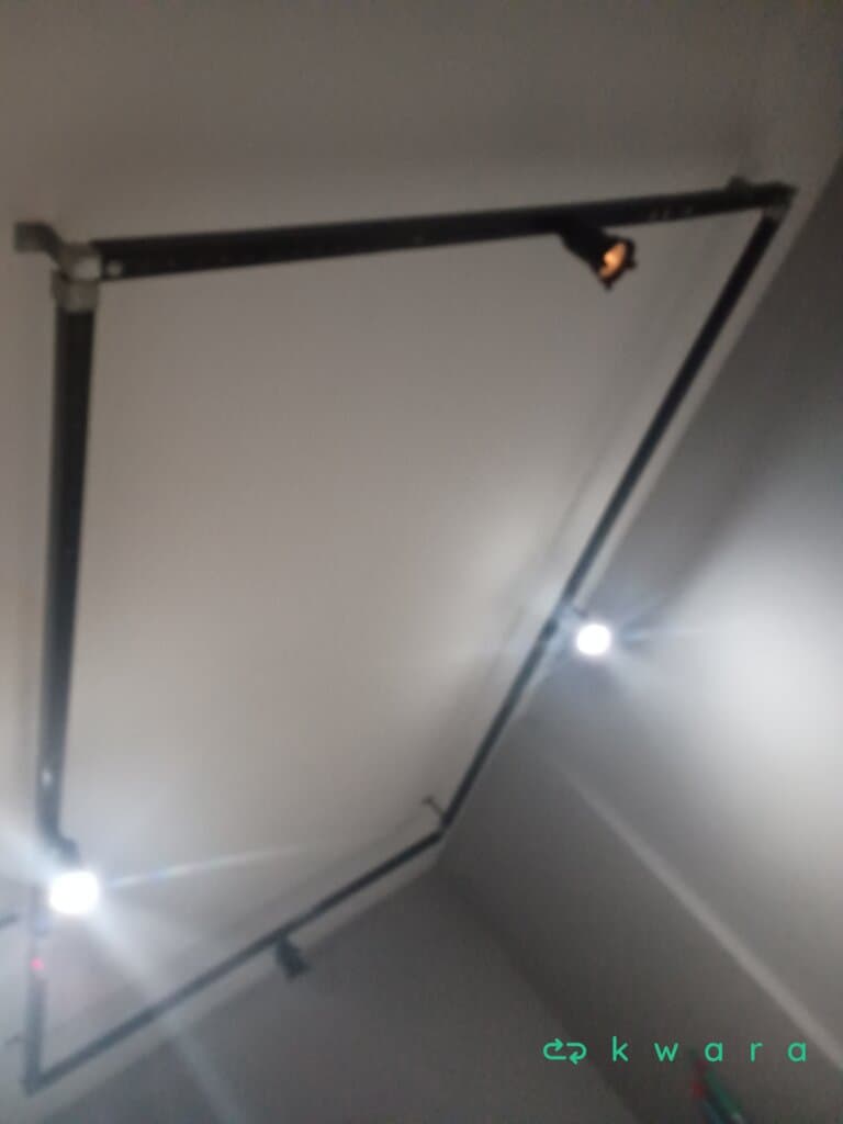 Luminária Pendente e Luminária de Trilho - foto 3