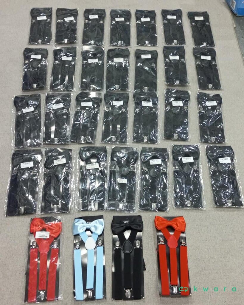 Aprox. 32 kits suspensórios+gravatas diversas  - KO2820 - Saldo A - foto 1