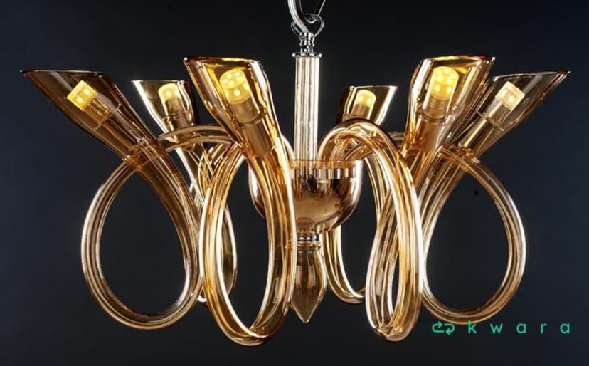 Lustre Celtic em Cristal Bohemia montado na europa com 6 lâmpadas, medindo 0.33 cm de altura por 0.59 cm de diâmetro disponível no cristal transparente. - foto 1