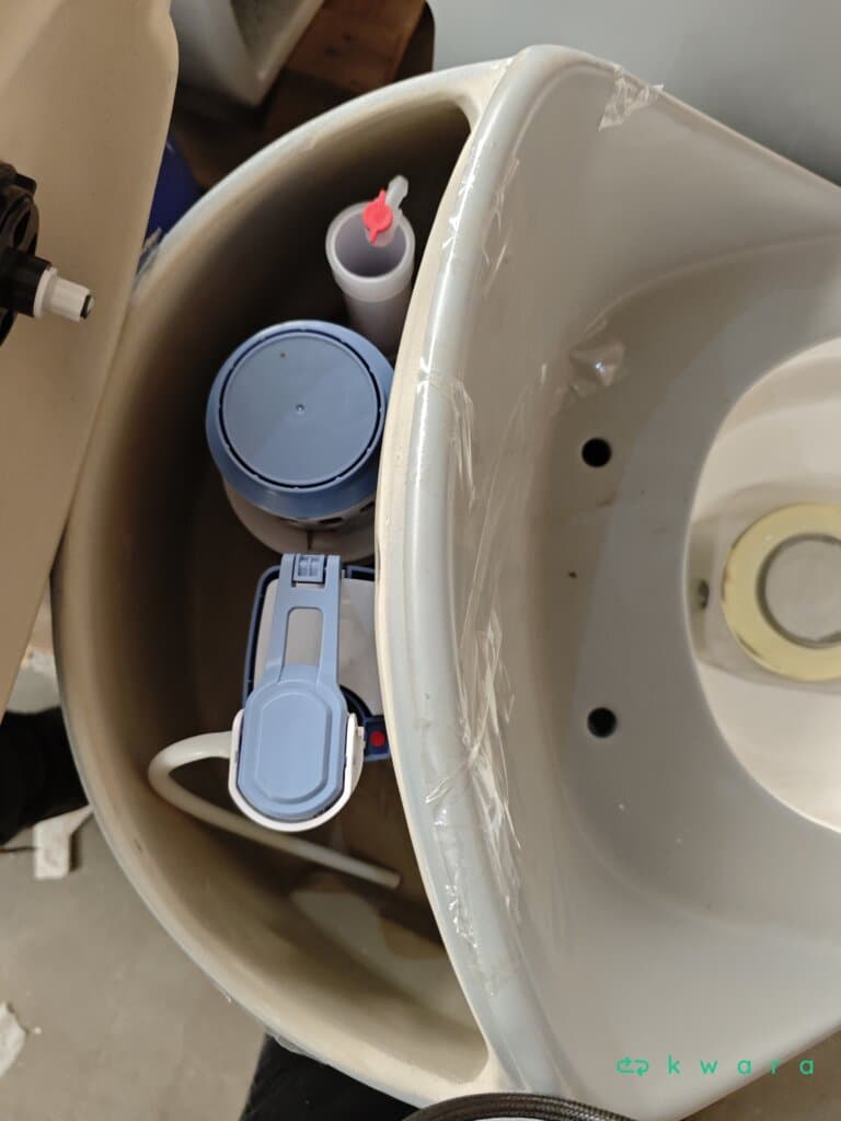 Vaso Sanitário Monobloco com Caixa Acoplada Titanita - foto 2