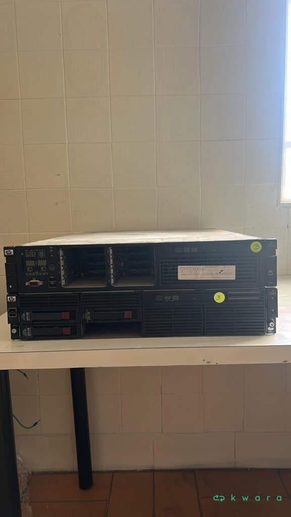 1 Servidor  Proliant Dl385 Gen6, Proliant Dl180 Gen5 - foto 1