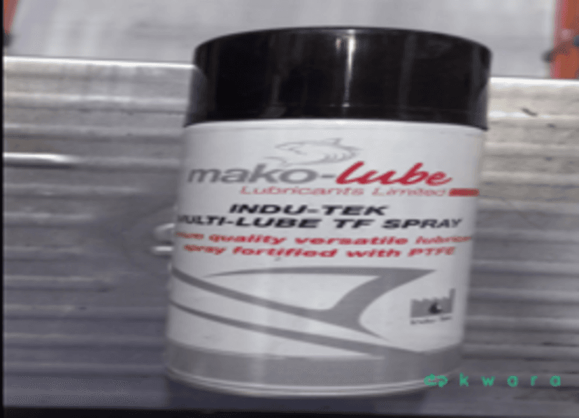 APROX. 34 ITENS: ÓLEO LUB INTERFLON-FIN LUBE PN 68 ,  ÓLEO LUB JULIAO-2.031.0033.6 ,  ÓLEO LUB MAKO-LUBE-INDU-TEK MULTI-LUBE ,  ÓLEO LUB SHELL-TONNA T 220 - foto 3
