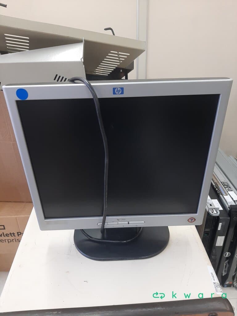 Tv Lg 50" e 10 Monitores - foto 4