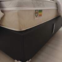 Base de cama casal com colchão (não inclui jogo de cama) - foto 1