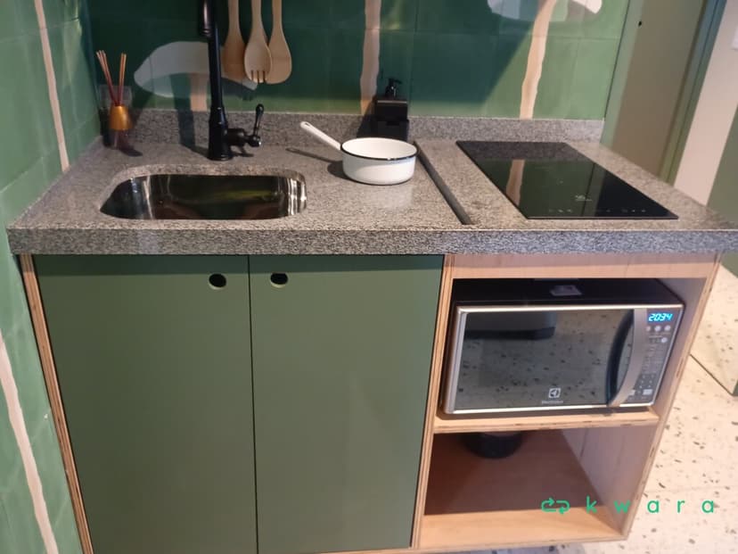 Pedra com cuba inox, torneira e gabinete com 2 Portas - foto 1