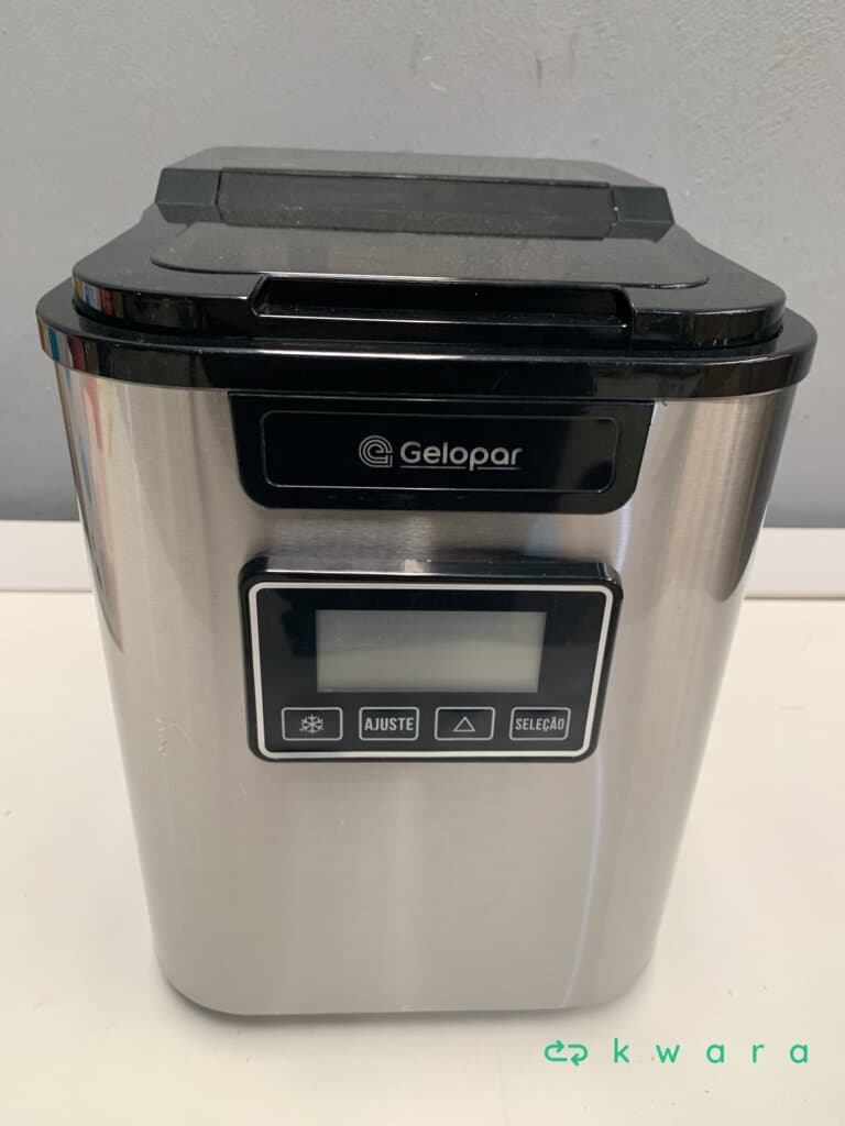 Inversor de tensão, máquina de gelo portátil inox e máquina de costura reta Elgin genius plus - foto 3