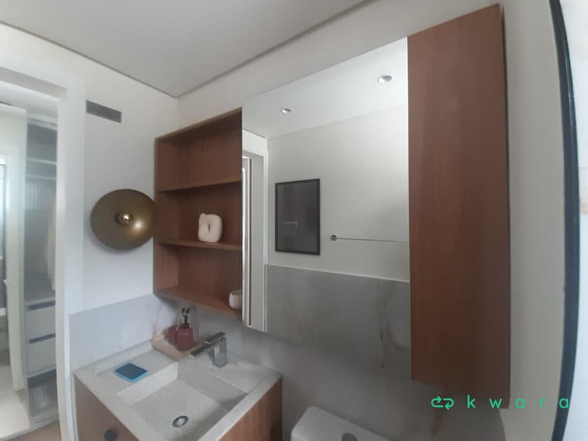 Painel de Banheiro com Prateleiras e Espelho - foto 2
