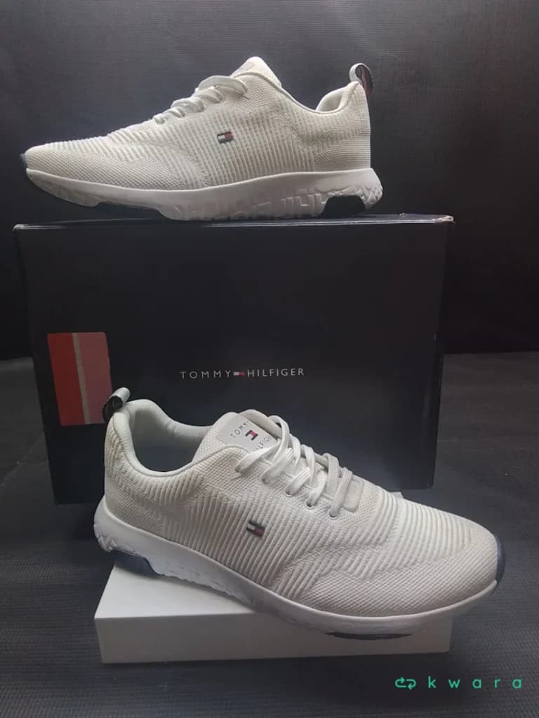 Aprox. 112 Itens - Como: Tênis New Balance, Asics, Adidas, entre outros - AVA VEN CAL 106 - foto 4