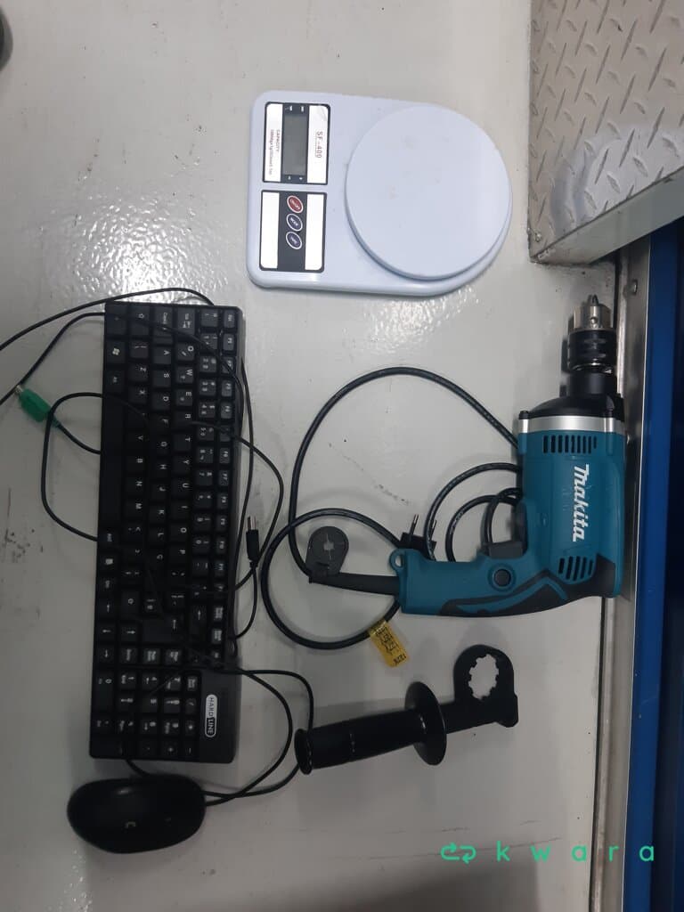 Parafusadeira Makita, Teclado, Cabo p/ Chupeta e Balança Digital - foto 1