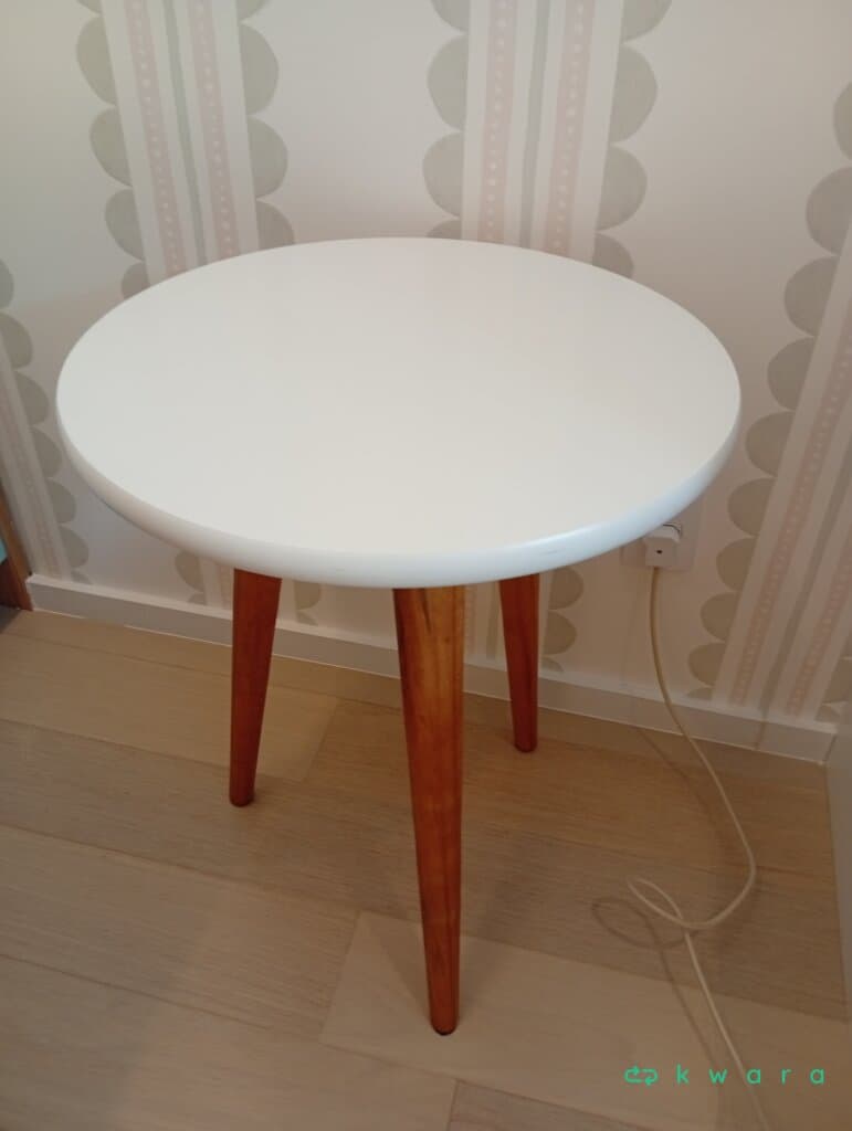 Mesa de canto - foto 1