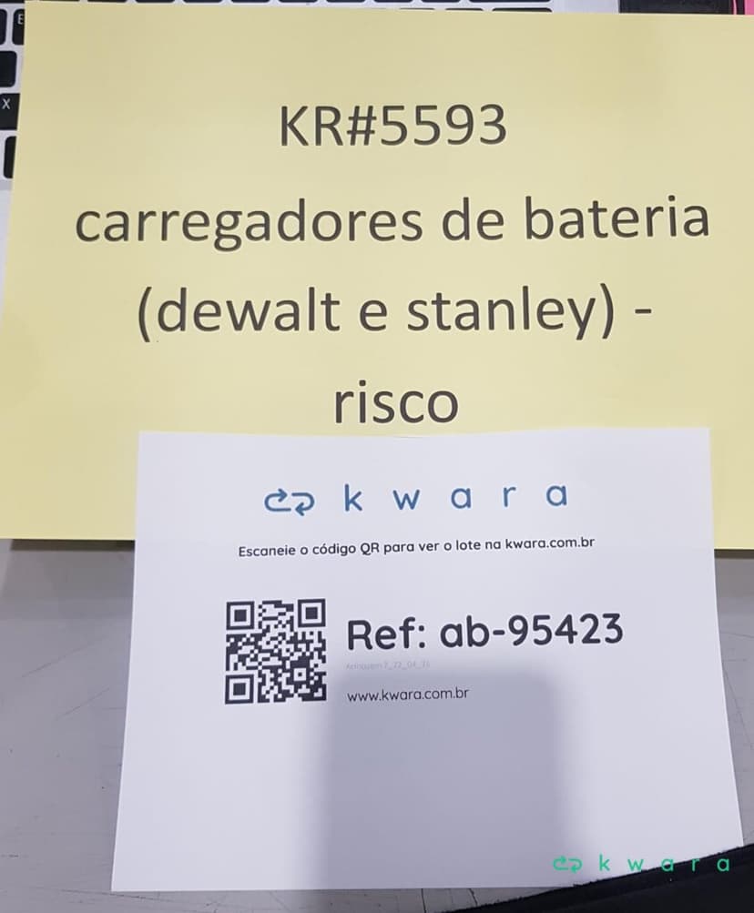 8 Carregadores De Bateria - Dewalt E Stanley -  - Saldo A -  KR5593 - foto 6