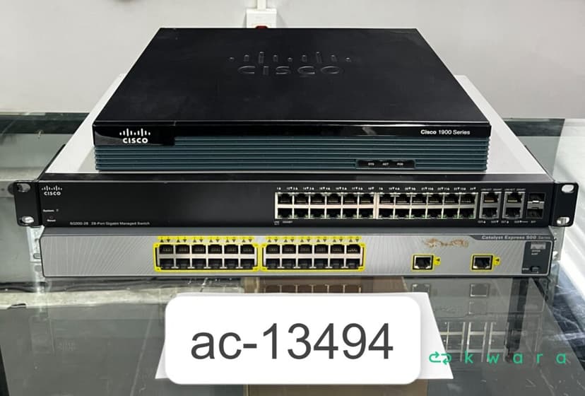 Switch cisco catalyst express 500 series, switch cisco sg300-28 e cisco 1900 series - foto 1