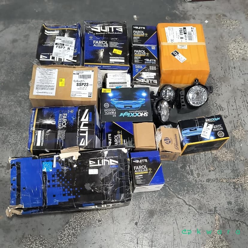 Aprox. 15 faróis de milha automotivos diversos  - KLM2915 - Saldo B - foto 3