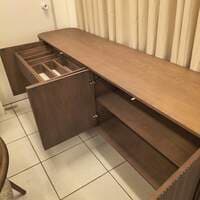 Buffet com 4 portas, gaveta interna, divisão removível e madeira Carvalho Amendoa - foto 3